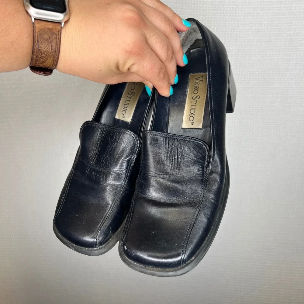 Vero Studio Womens Navy‎ Blue Leather Square Toe Block Heel Loafers Size 7.5 M